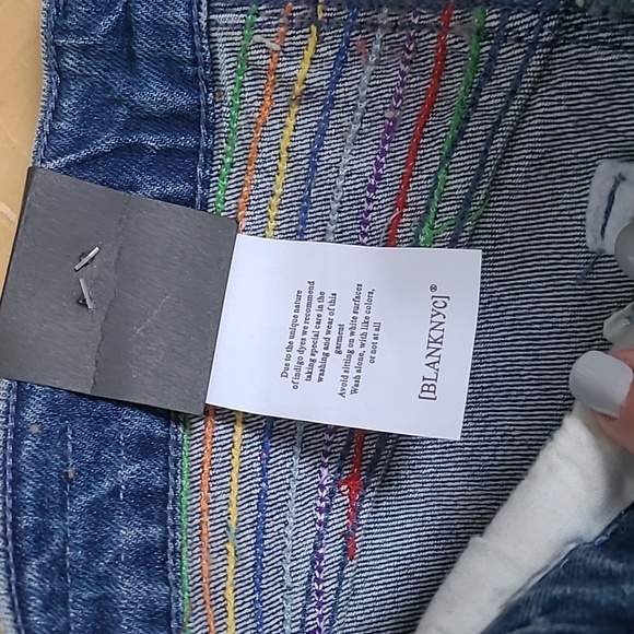 NWT BLANK NYC The Varick kick flare jeans size 26 - Picture 8 of 10